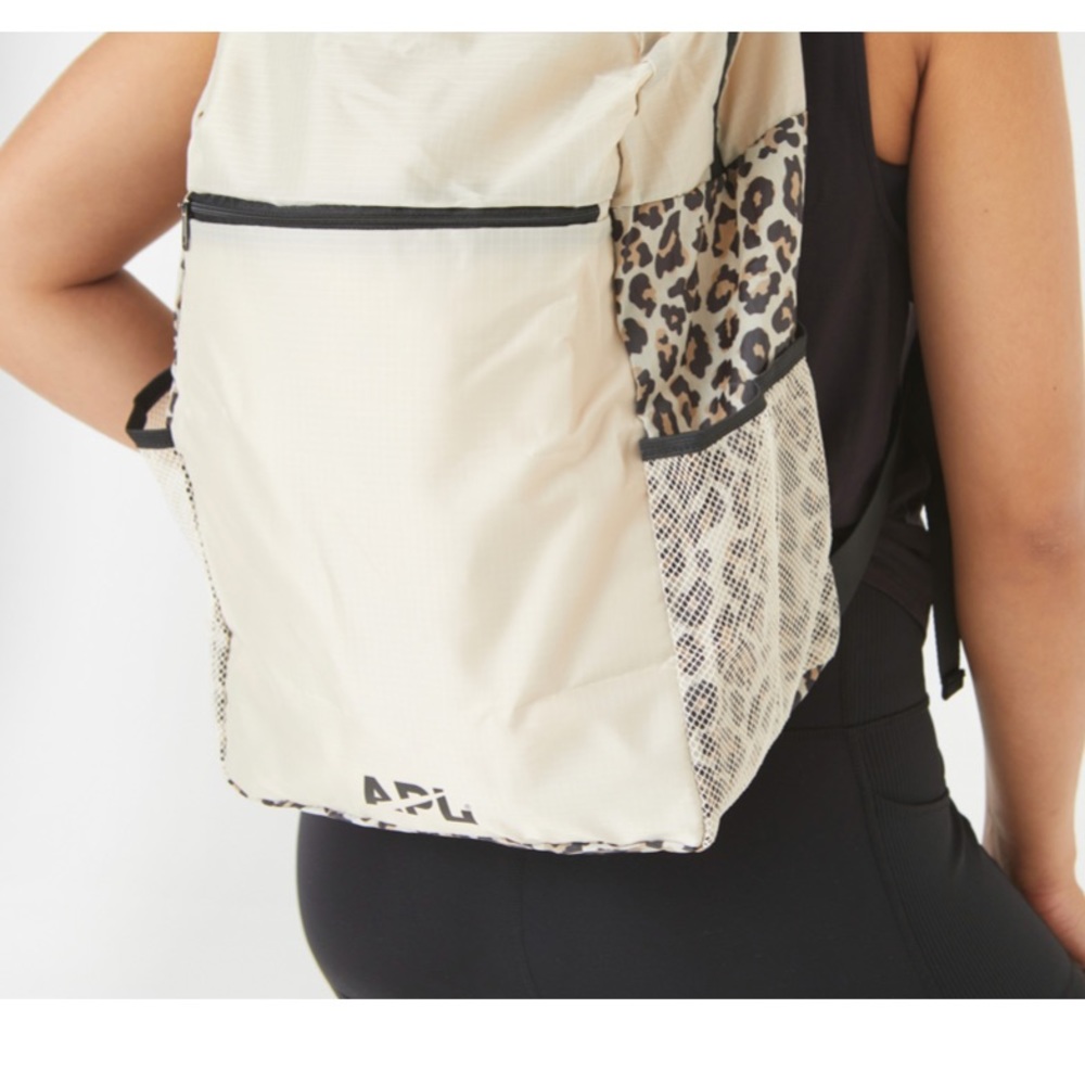 🥳HOST PICK!!🥳🌸APL Packable Backpack🌸 - Picture 4 of 10
